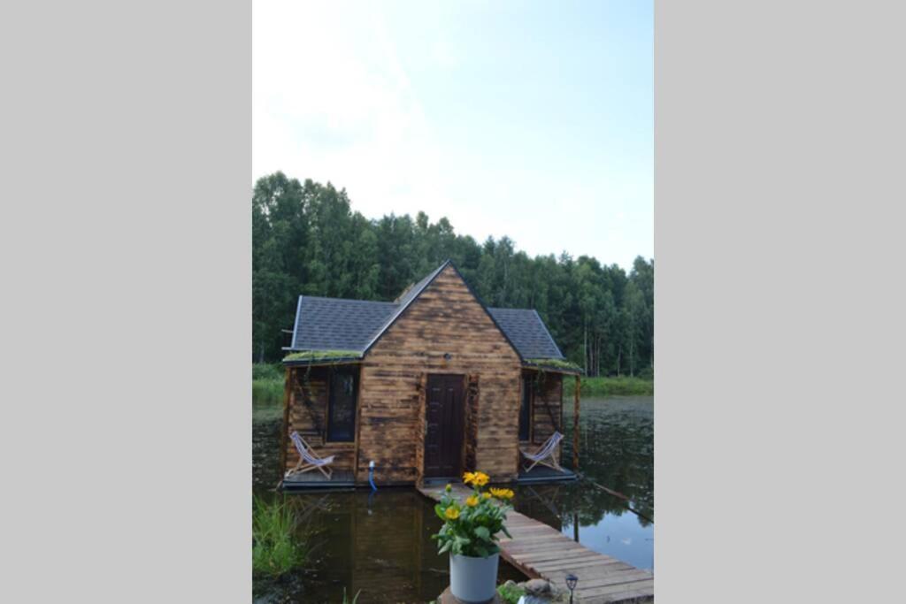 Heather Hut, Off-Grid Cottage On A Pond+2 Ha Darzkowo Exterior photo