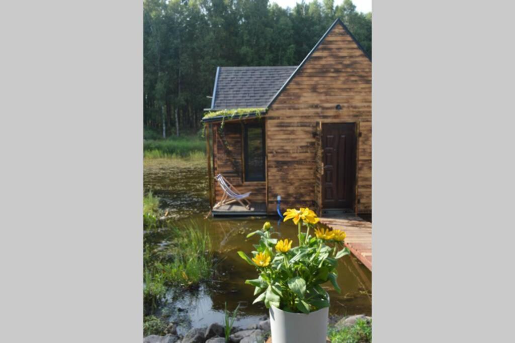 Heather Hut, Off-Grid Cottage On A Pond+2 Ha Darzkowo Exterior photo