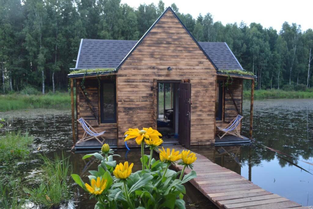 Heather Hut, Off-Grid Cottage On A Pond+2 Ha Darzkowo Exterior photo